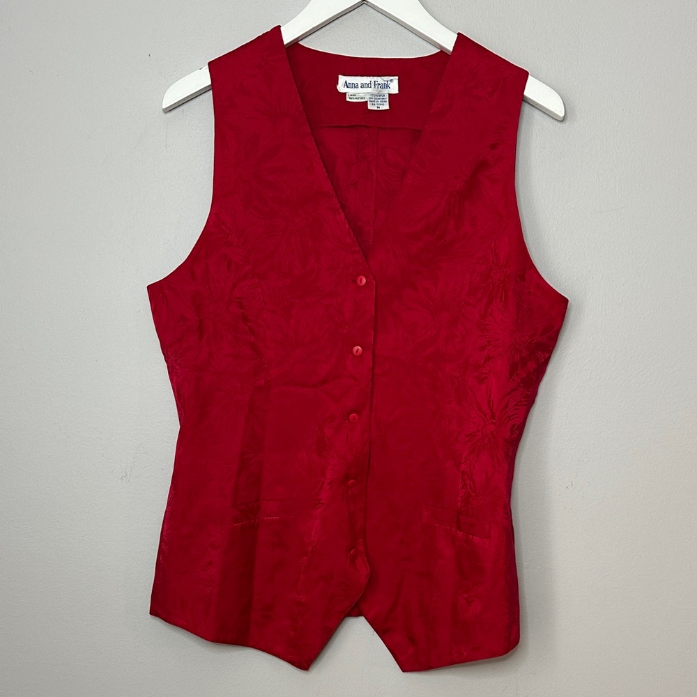 Anna and Frank Red Silk Jacquard Vest. Size M
